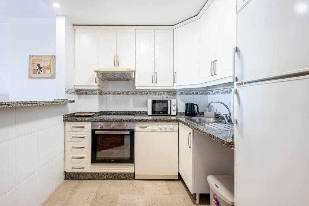797 Holiday Rentals- Hermoso Apartamento Para 4 En Benalmadena Exterior photo